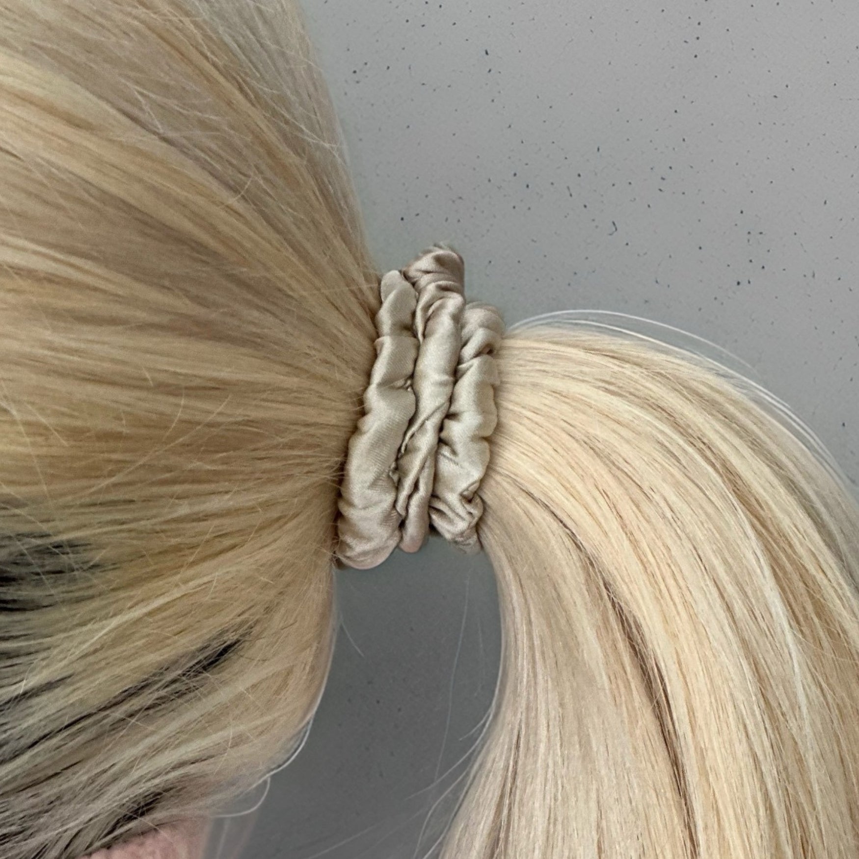 Scrunchies Seide beige (dünn | 4 Stück) - HAARallerliebst