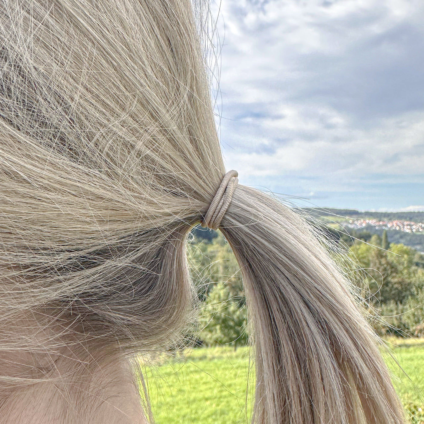 Haargummis (hell beige | 30 Stück | 1,5mm dünn) - HAARallerliebst