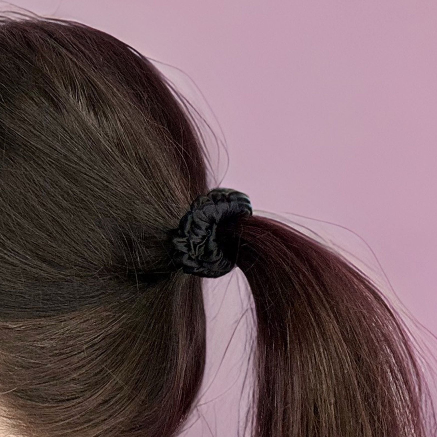 Seiden Scrunchies schwarz (dünn | 4 Stück) - HAARallerliebst